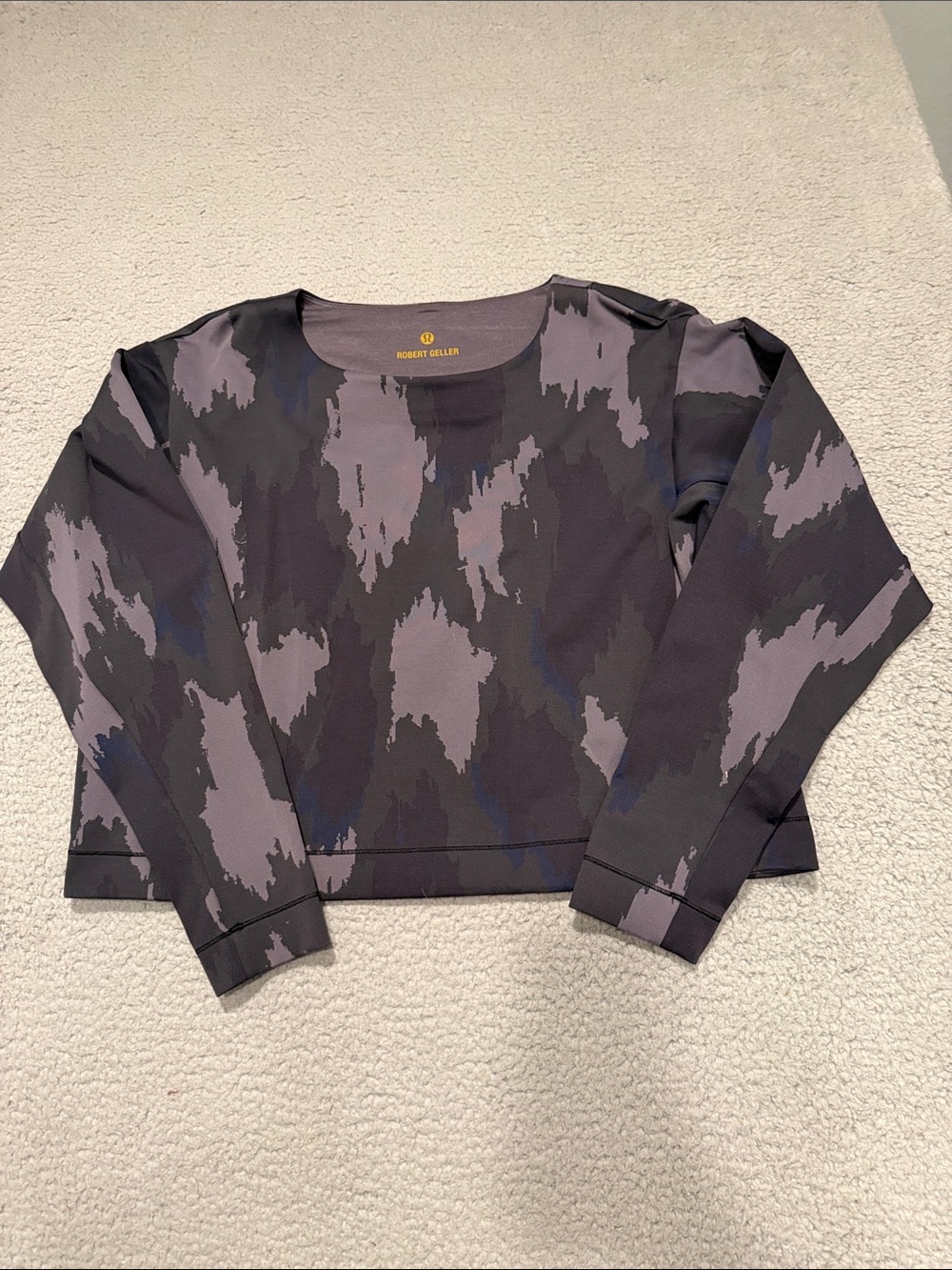 Lululemon Robert Geller Charcoal & Mauve Abstract Cropped Sweatshirt size L